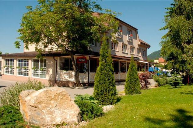 Penzion Bystrica Povazska Bystrica Exterior foto