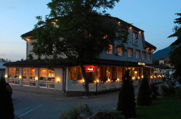 Penzion Bystrica Povazska Bystrica Exterior foto